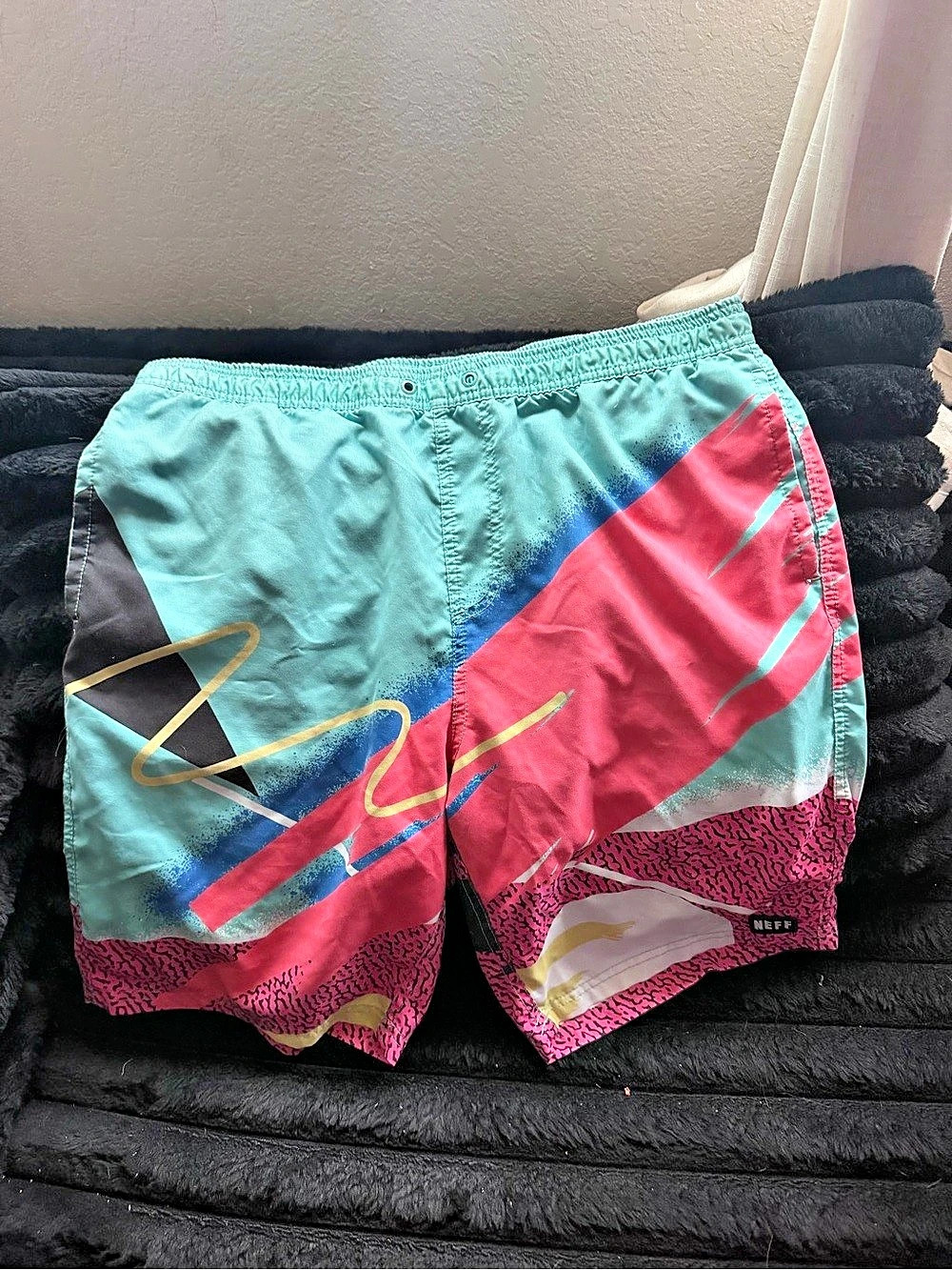 Neff Men's Swim Trunks Blue & Pink Size XL